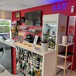 Gardenia Bordeaux Est Hotell