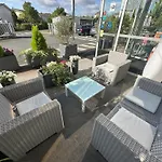 Hotell Gardenia Bordeaux Est 3*