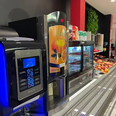 Gardenia Bordeaux Est Hotel 3*