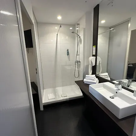 Gardenia Bordeaux Est Hotel