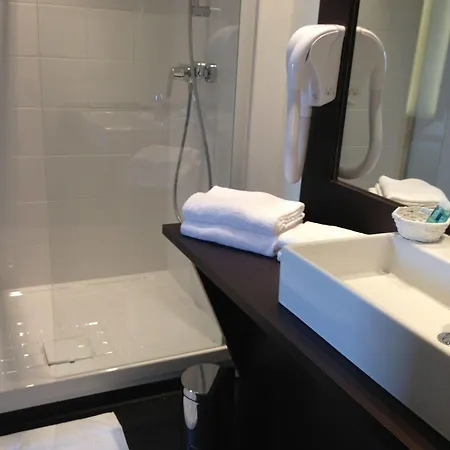 Gardenia Bordeaux Est Hotel
